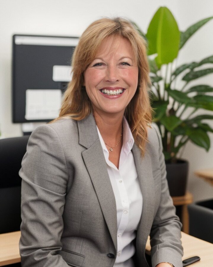 Dana Vlasnik Rockford Dickerson & Nieman Realtors